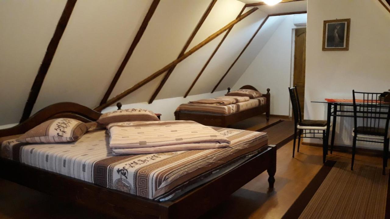 Casa Marcus Lägenhet Sighişoara Exteriör bild
